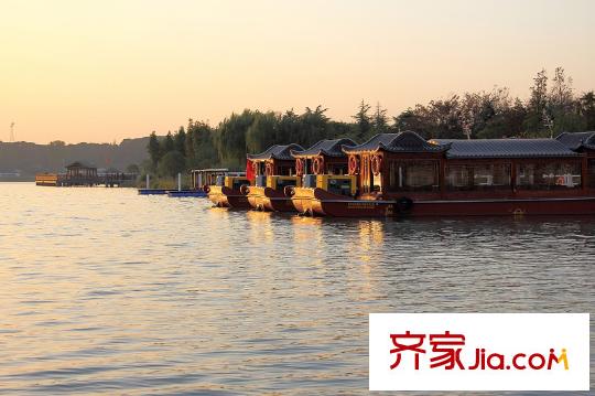 水岸秀墅遠雄御湖園向南500米石湖景區(qū)