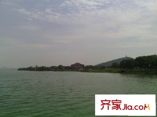 水岸秀墅附近100米石湖景區(qū)