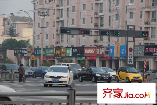 禧悅項(xiàng)目東側(cè)200米處商業(yè)