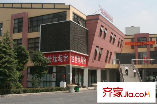春天平方米墅北500米購物中心