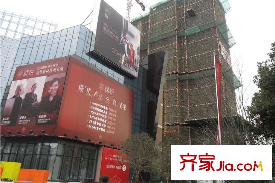 禧悅項(xiàng)目東側(cè)200米處商業(yè)