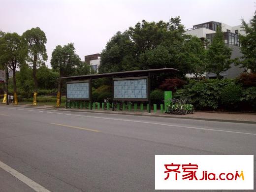招商長堤項(xiàng)目北50米公共自行車站點(diǎn)