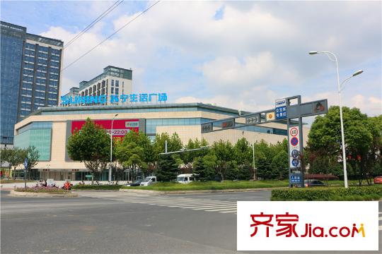 中銳府上項目向西400米的蘇寧生活廣場