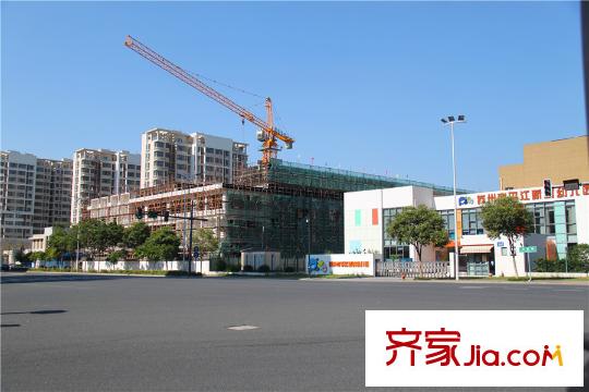 中銳府上北邊50米江宙路社區(qū)服務中心（農(nóng)貿(mào)市場）