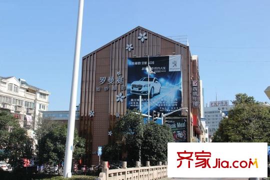 悅湖美郡項(xiàng)目向南800米震澤商業(yè)街