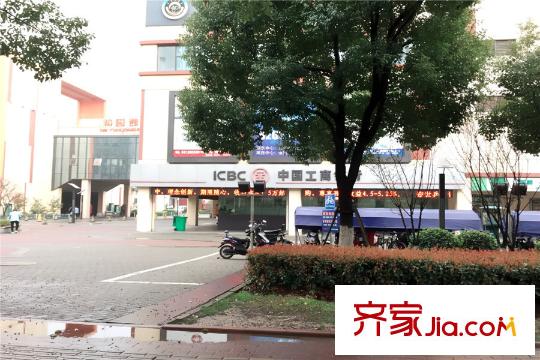 星公元名邸項目西北方向1100米方洲鄰里中心