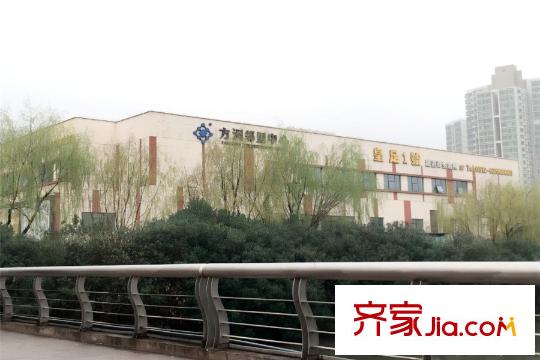星公元名邸項目西北方向1100米方洲鄰里中心