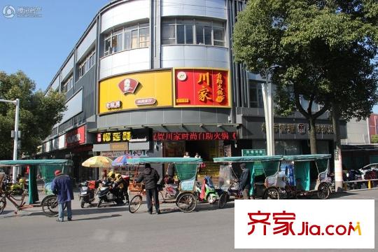 悅湖美郡項(xiàng)目向南800米震澤商業(yè)街
