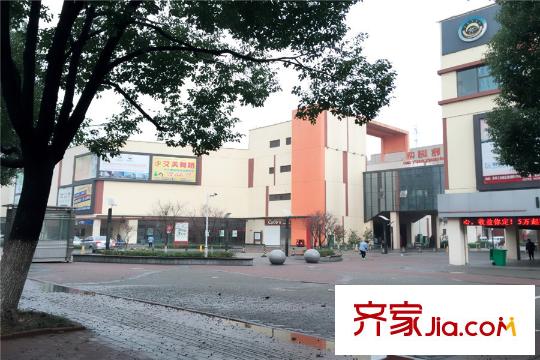 星公元名邸項目西北方向1100米方洲鄰里中心