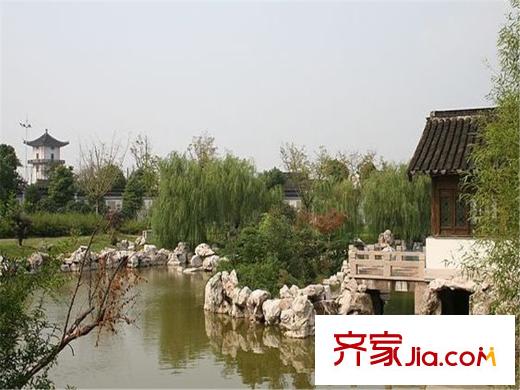 尼盛濱江城項(xiàng)目西側(cè)5000米靈巖山景區(qū)