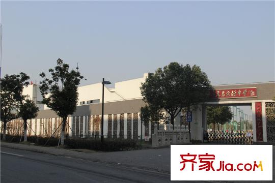 中航樾公館項(xiàng)目西2公里文昌實(shí)驗(yàn)中學(xué)
