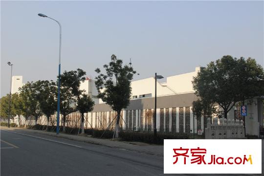 中航樾公館項(xiàng)目西2公里文昌實(shí)驗(yàn)中學(xué)