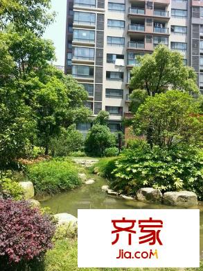 天地源水墨三十度外景圖 