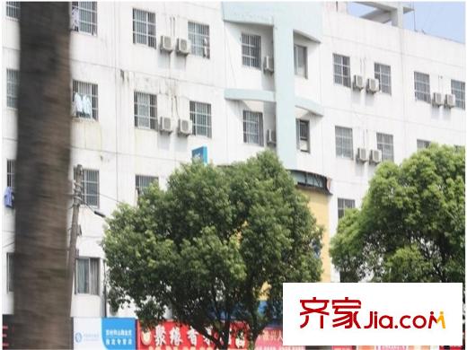新創(chuàng)悅山墅周邊200米的