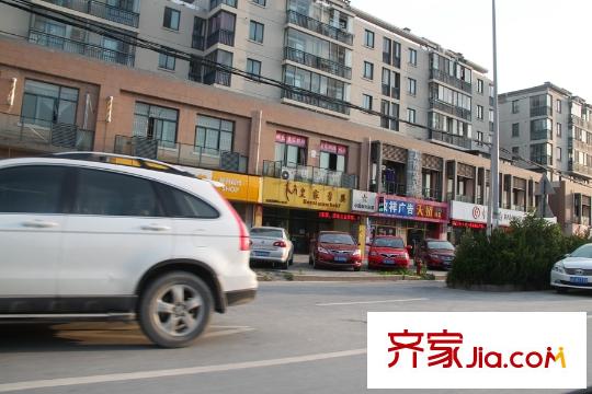 旭輝美瀾城項(xiàng)目附近50米商業(yè)配套