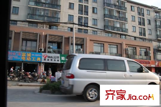 旭輝美瀾城項(xiàng)目附近50米商業(yè)配套