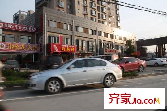 旭輝美瀾城項(xiàng)目附近50米商業(yè)配套