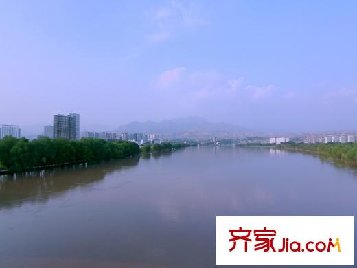 在水一方周邊配套河景