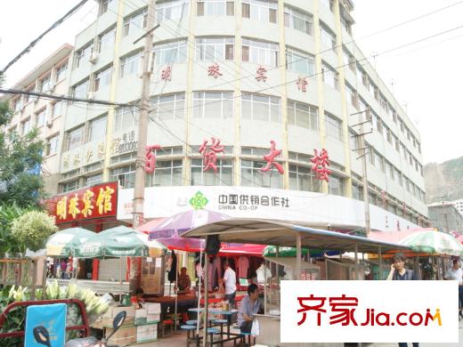 在水一方周邊配套商場(chǎng)