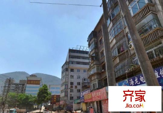 鴻達小區(qū)外景圖 