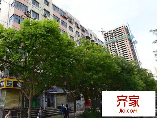蘭鐵十三號(hào)樓小區(qū)外景圖 