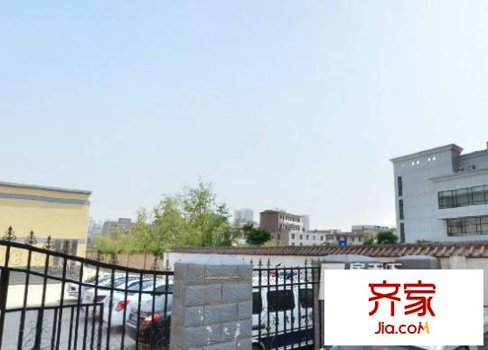 蘭州市中級法院家屬院外景圖 