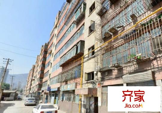 省糧食局家屬院(團(tuán)結(jié)新村)外景圖省糧食局家屬院（團(tuán)結(jié)新村） 