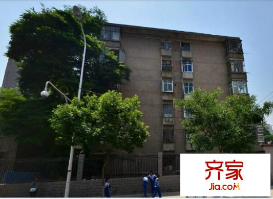 省糧食局家屬院(團(tuán)結(jié)新村)外景圖省糧食局家屬院（團(tuán)結(jié)新村） 