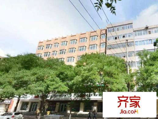 市保險(xiǎn)公司樓上外景圖 