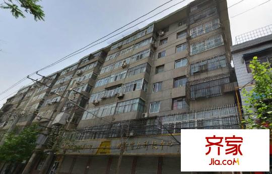 人保財(cái)險(xiǎn)七里河家屬院外景圖人保財(cái)險(xiǎn)家屬院 