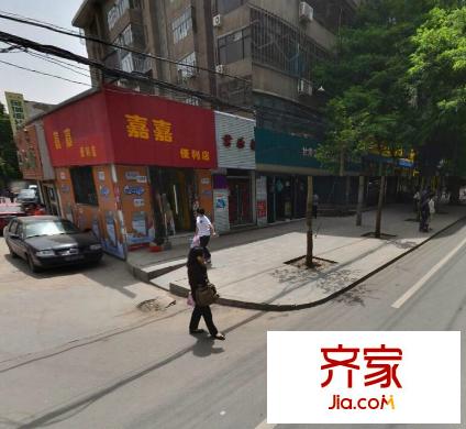 人保財(cái)險(xiǎn)七里河家屬院外景圖人保財(cái)險(xiǎn)家屬院 