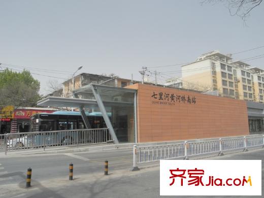 金域?華府公館配套圖項(xiàng)目西面BRT公交換乘站