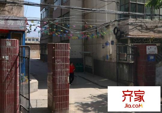 鐵路南場小區(qū)外景圖 