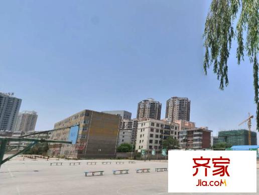 商學(xué)院長(zhǎng)青學(xué)院家屬院外景圖 