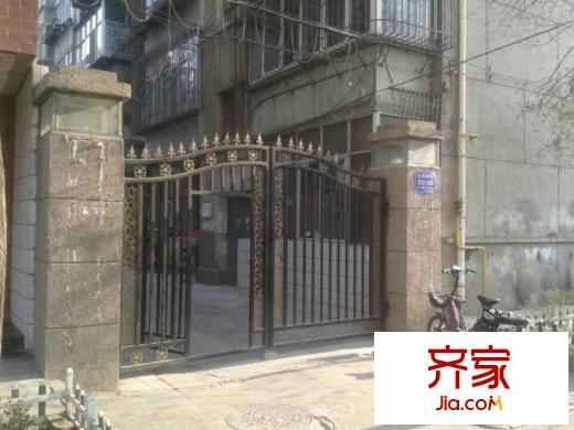 人事廳家屬院外景圖 