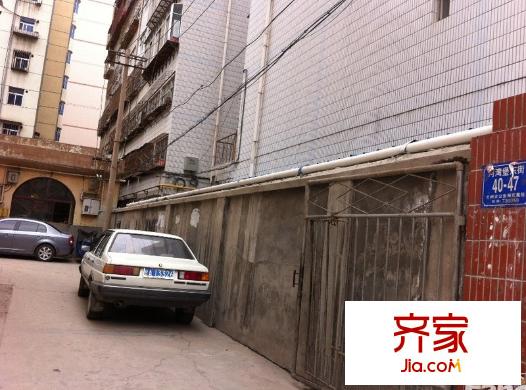 金港城公安局家屬院