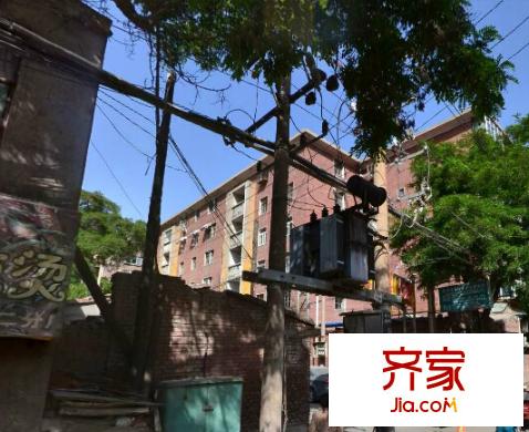 卷煙廠家屬院(航天賓館)外景圖卷煙廠家屬院自由路第一新村5號(hào) 