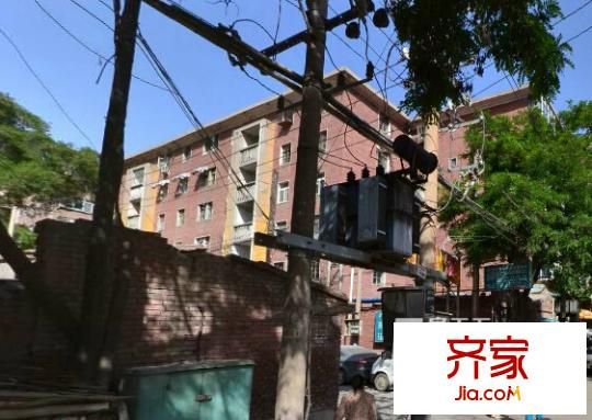 卷煙廠家屬院(航天賓館)外景圖卷煙廠家屬院自由路第一新村5號(hào) 