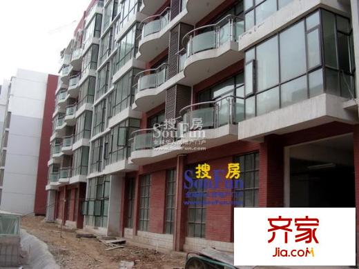 鑫億城外景圖別具一格的陽(yáng)臺(tái)