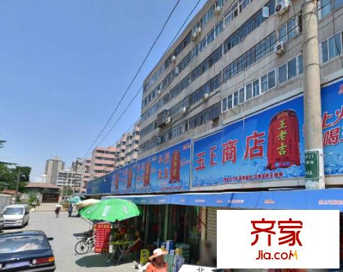 火車(chē)站量刃廠家屬院外景圖 