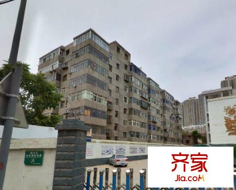 黃河北十中旁小區(qū)外景圖  