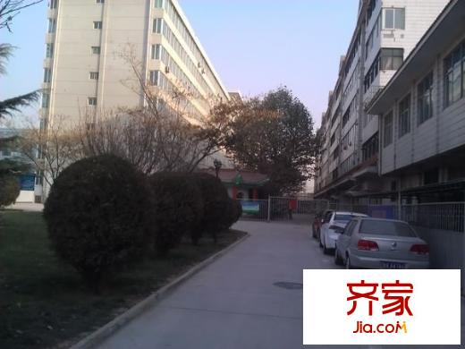行政學(xué)院家屬院外景圖 