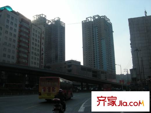 城投金色都匯配套圖位于西關(guān)立交橋西端