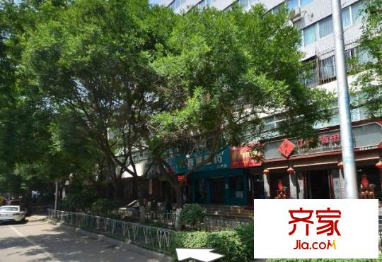 華城小區(qū)外景圖11