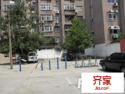 宏建家屬院外景圖 