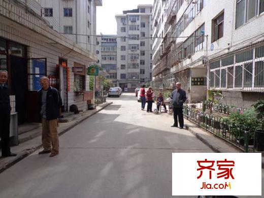 國資物業(yè)市政府山字石住宅區(qū)外景圖 