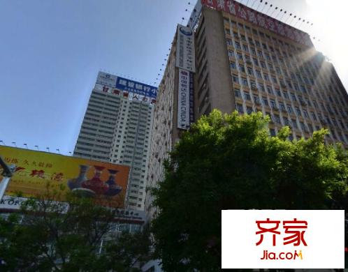 廣場(chǎng)南口外景圖 