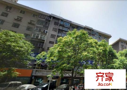 長虹嘉園北門口(胖媽媽手抓樓上)外景圖長虹嘉園北門口（胖媽媽手抓樓上） 