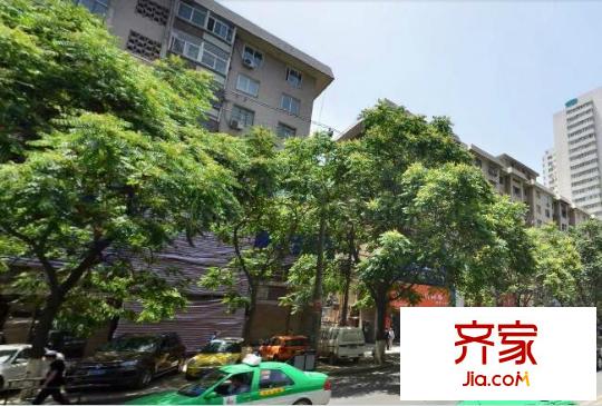 長虹嘉園北門口(胖媽媽手抓樓上)外景圖長虹嘉園北門口（胖媽媽手抓樓上） 