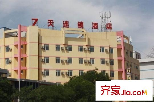 天居錦河丹堤周邊酒店